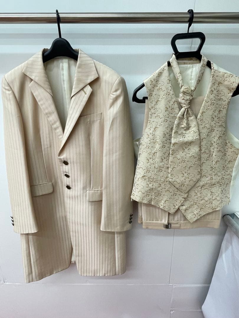 ☆Excellent Condition☆Free Shipping☆Used Tuxedo☆T-329-14☆ABS☆Stripe Pink Tone