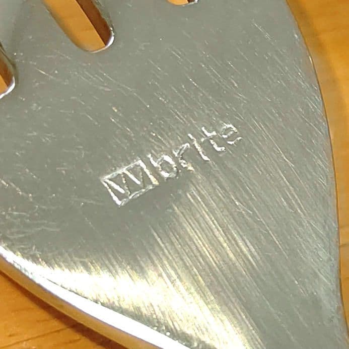 Brite 2 Forks Retro
