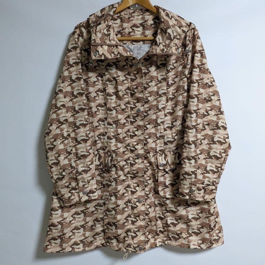 Raincoat, camouflage pattern, with storage bag, USED