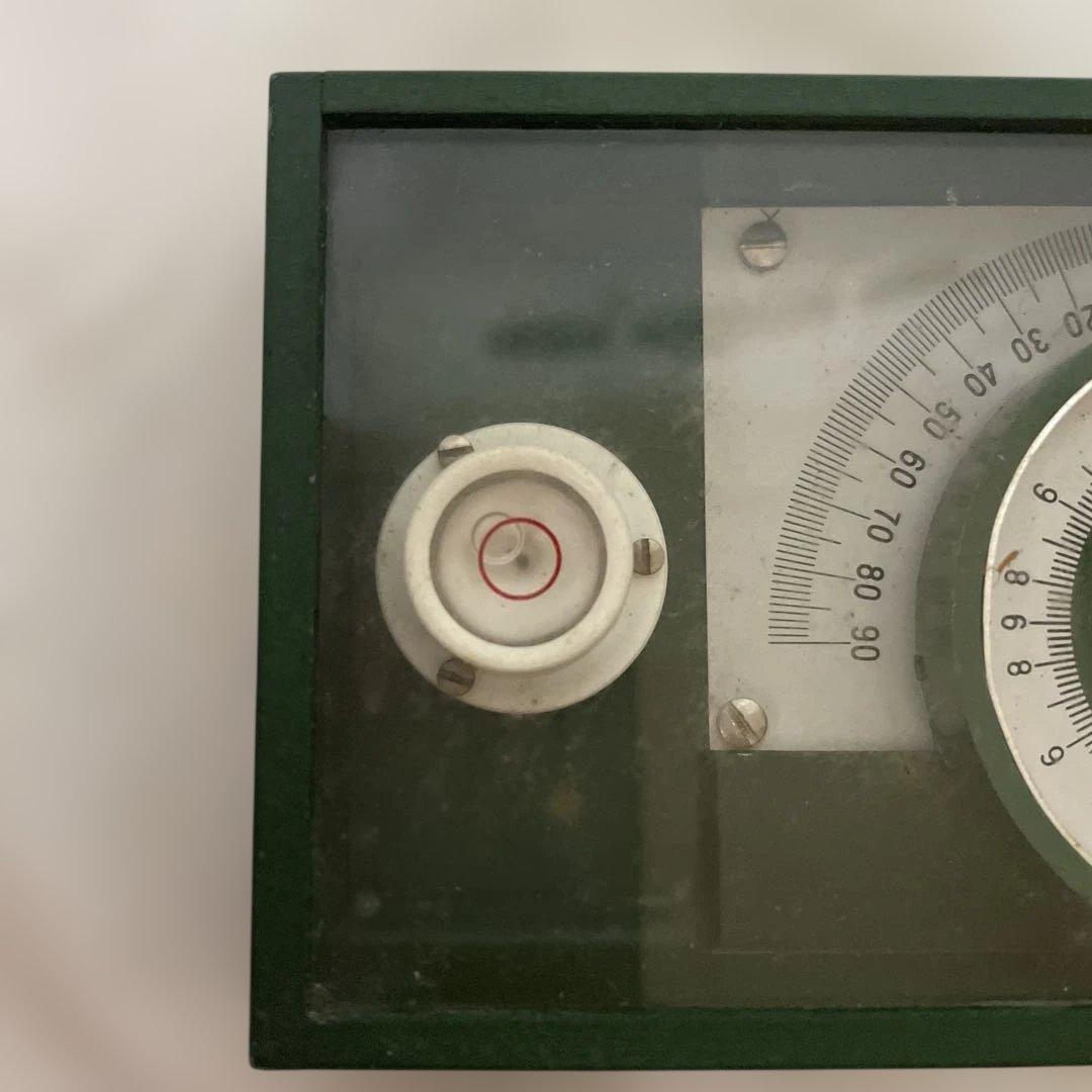 green analog