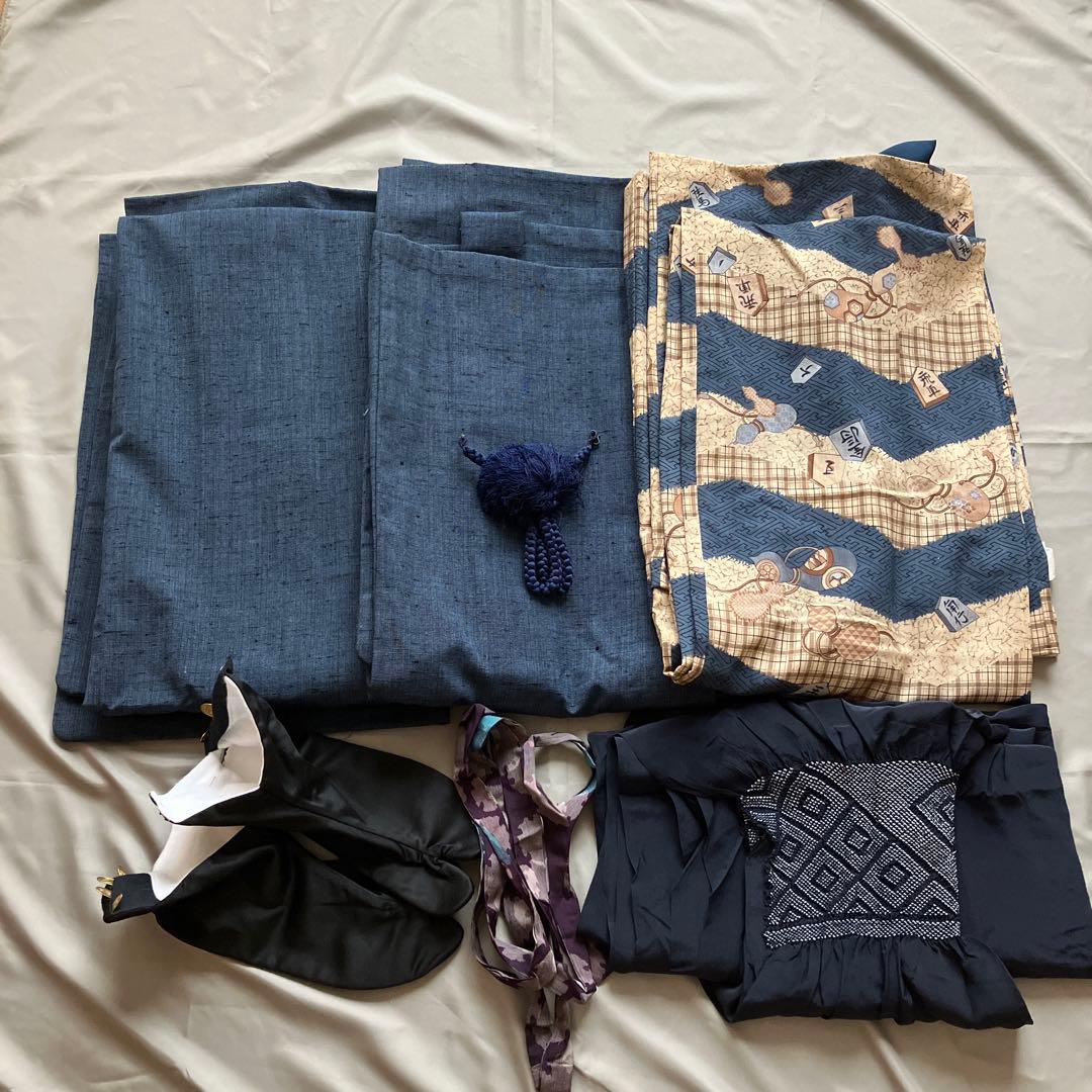 Men's Wool Ensemble: Kimono, Haori Jacket, Nagajuban Under-kimono, Tabi Socks, and Heiko Obi Set