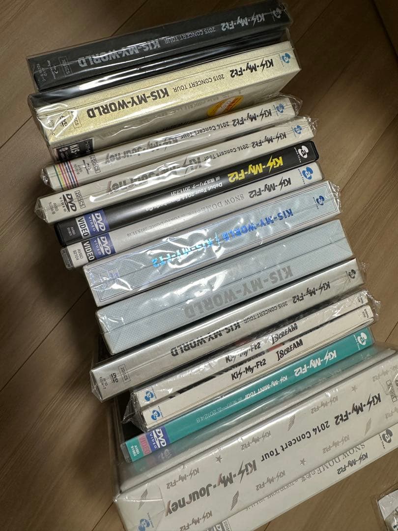 Kis-My-Ft2 CD/Live DVD Bundle Sale