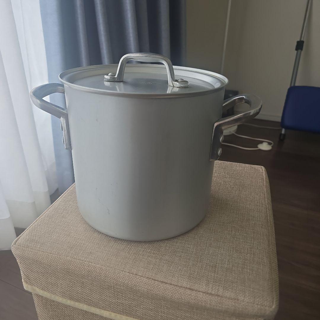 medium<br> stockpot yes<br><br>thank