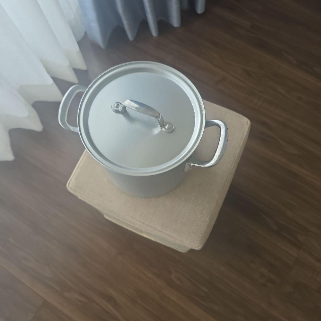 silver<br> aluminum<br>