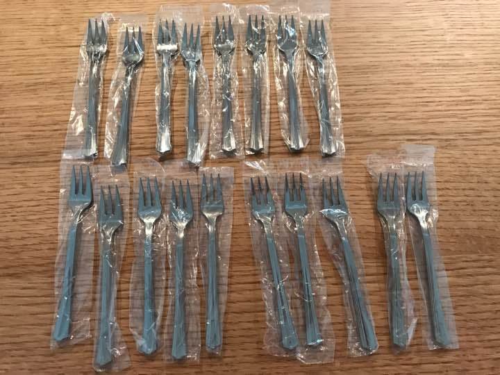 New Individually Wrapped Plastic Cake Dessert Forks, 18 Pieces, Silver