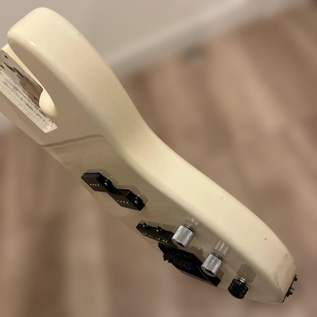 Base parts: Body, PJ pickups, bridge, pots, knobs, etc.