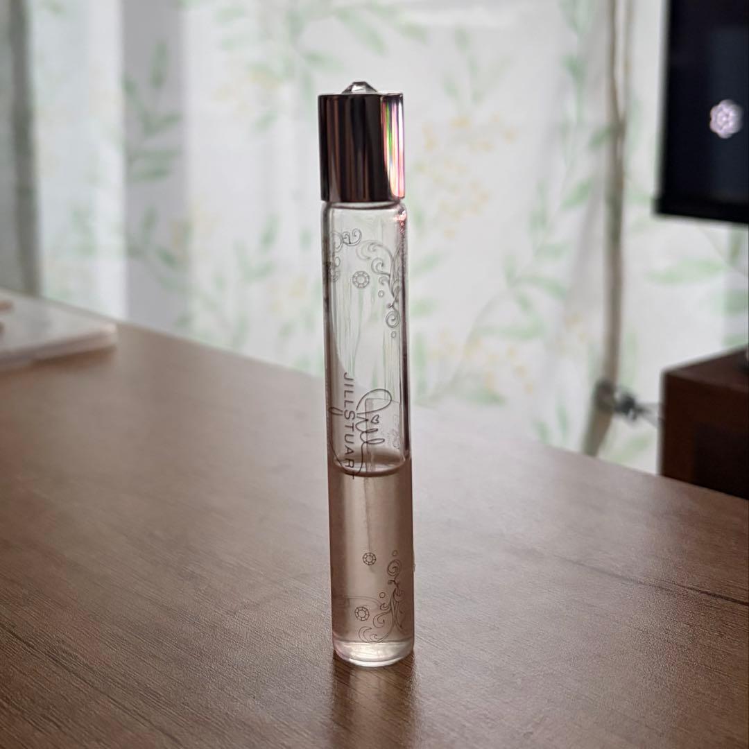 JILL by JILLSTUART Eau de Toilette Roll-On
