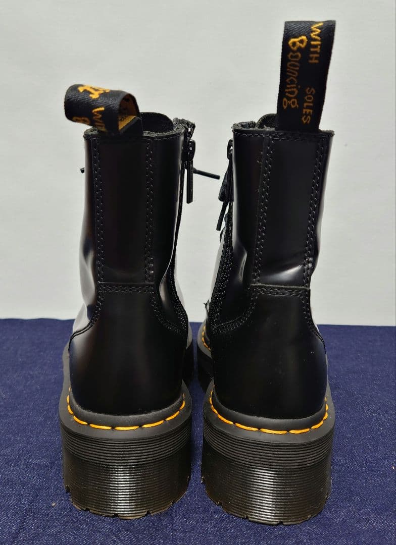 Like New ✨ Dr. Martens Jadon 8-Eyelet Platform Boots Black