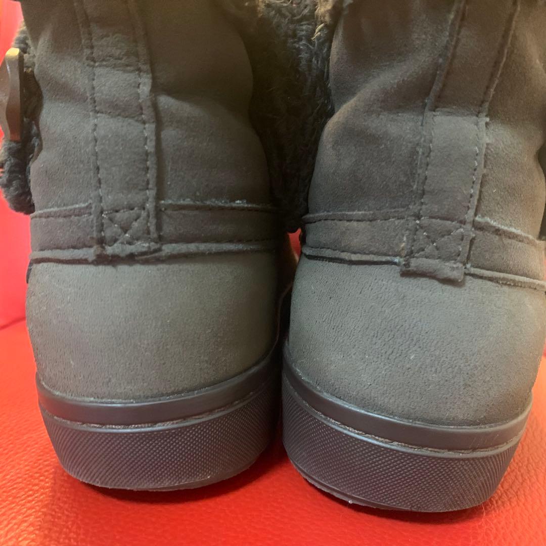 CROCS

 / 

Size : 24cm <div class=gnlqyh