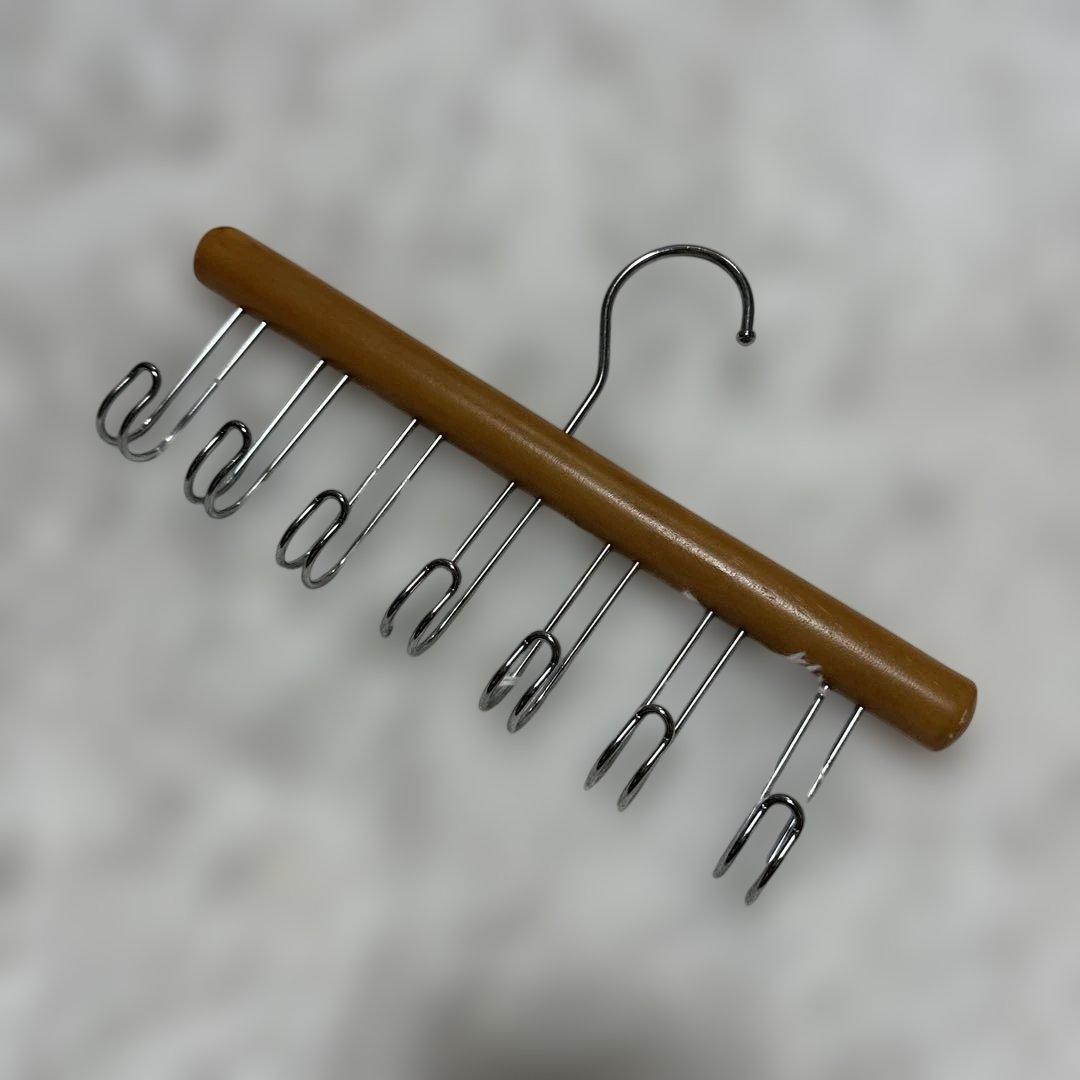 Multi-functional Clothing Hanger with 8 Hooks, Brown