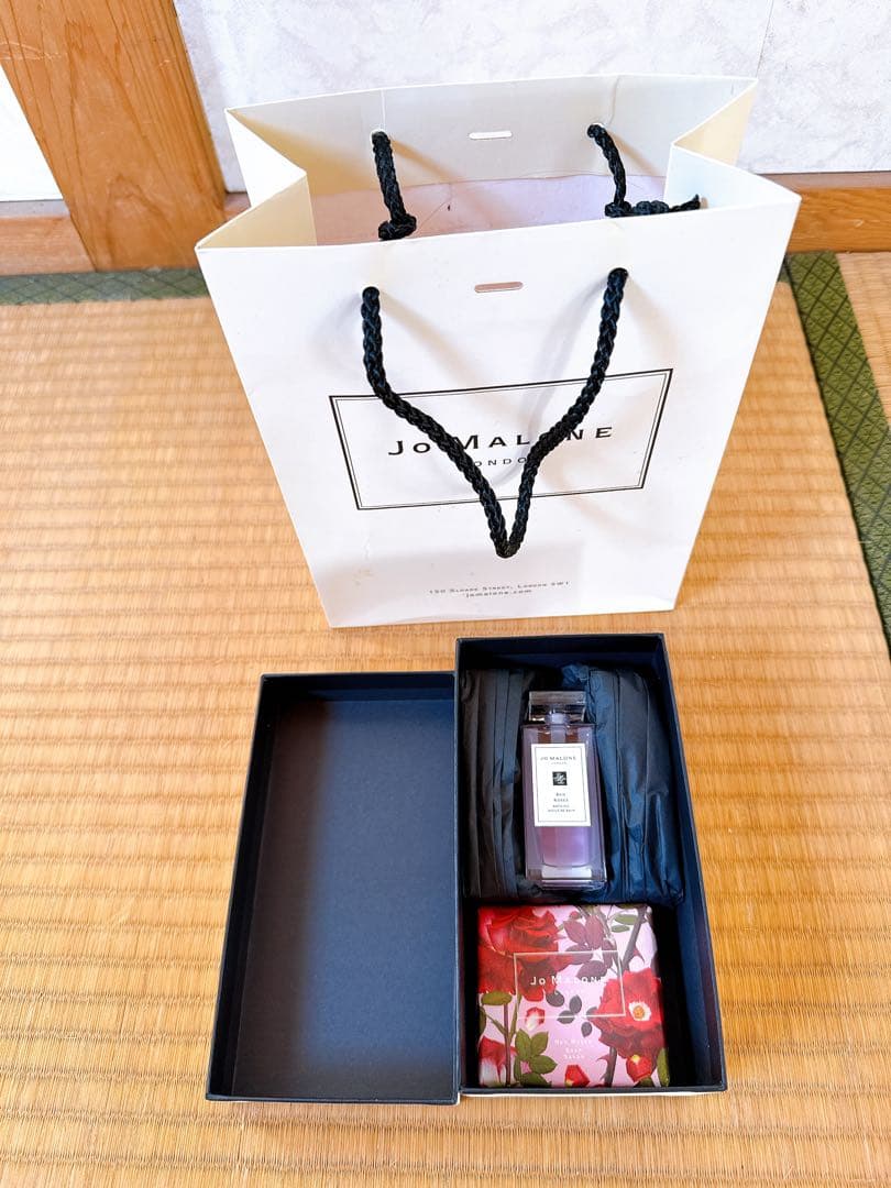 Jo Malone Red Roses Bath Oil & Soap Set