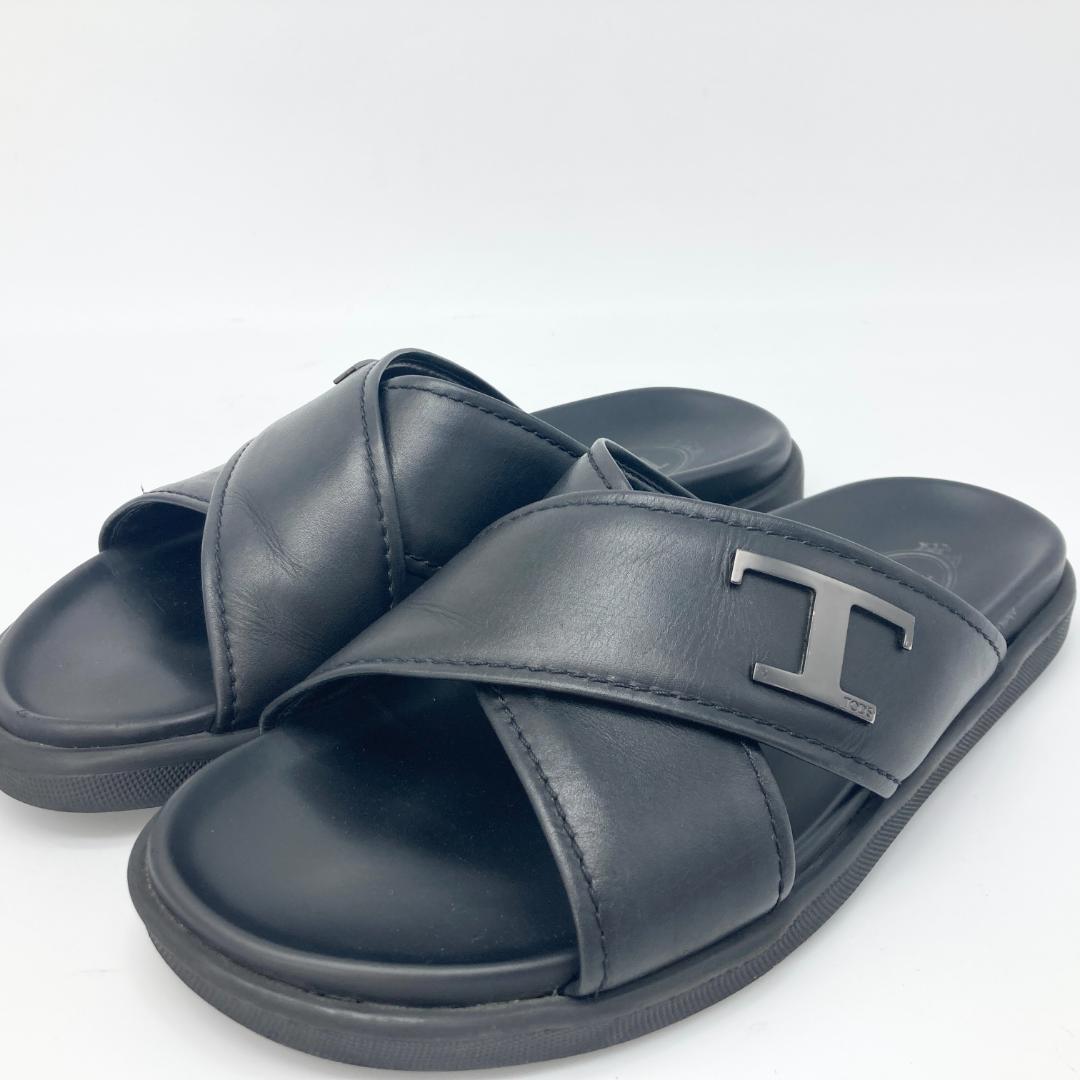 Rare Tod's Sandals Size 7 Timeless T-Bar Black