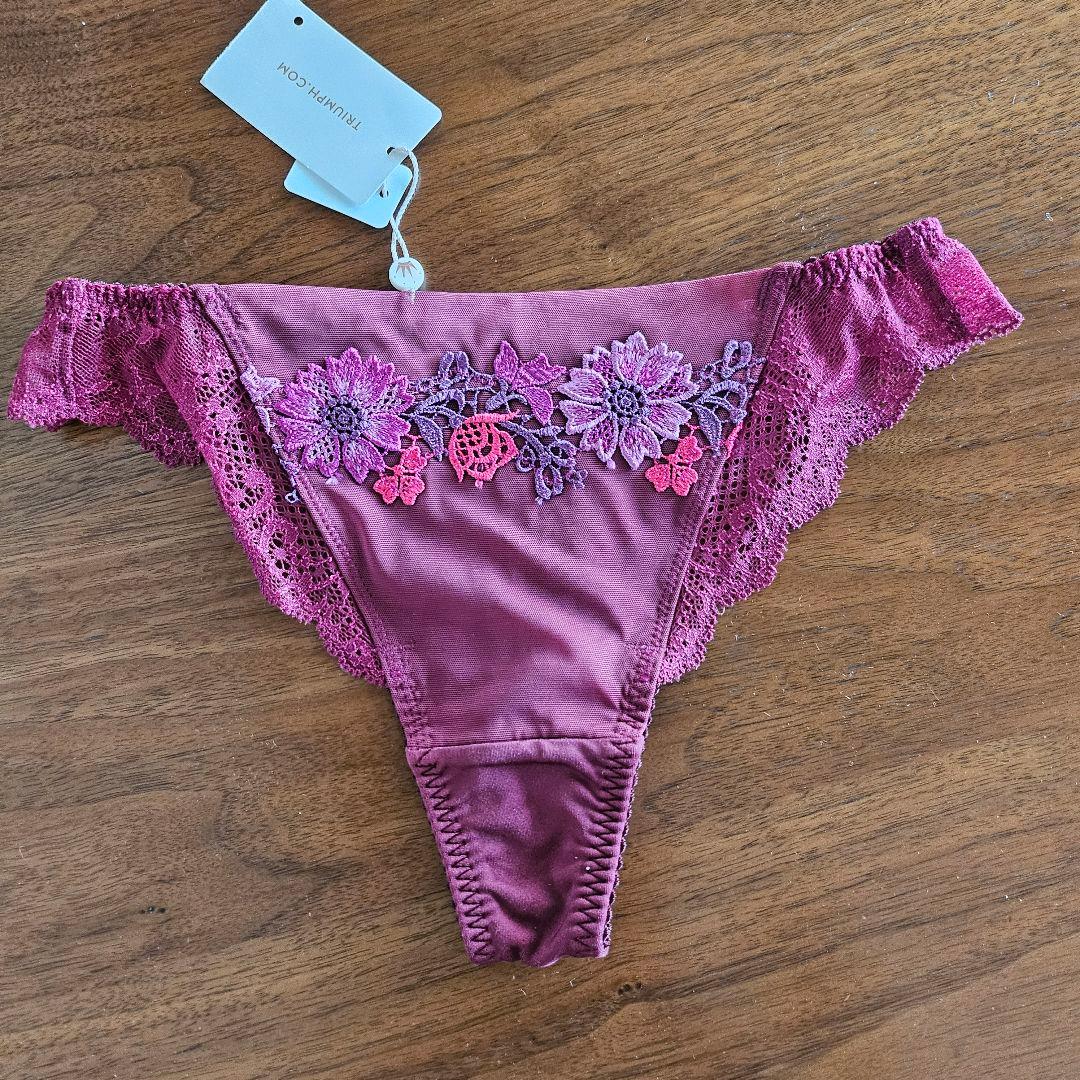 FLORALE BY Triumph Tanga, Size M
