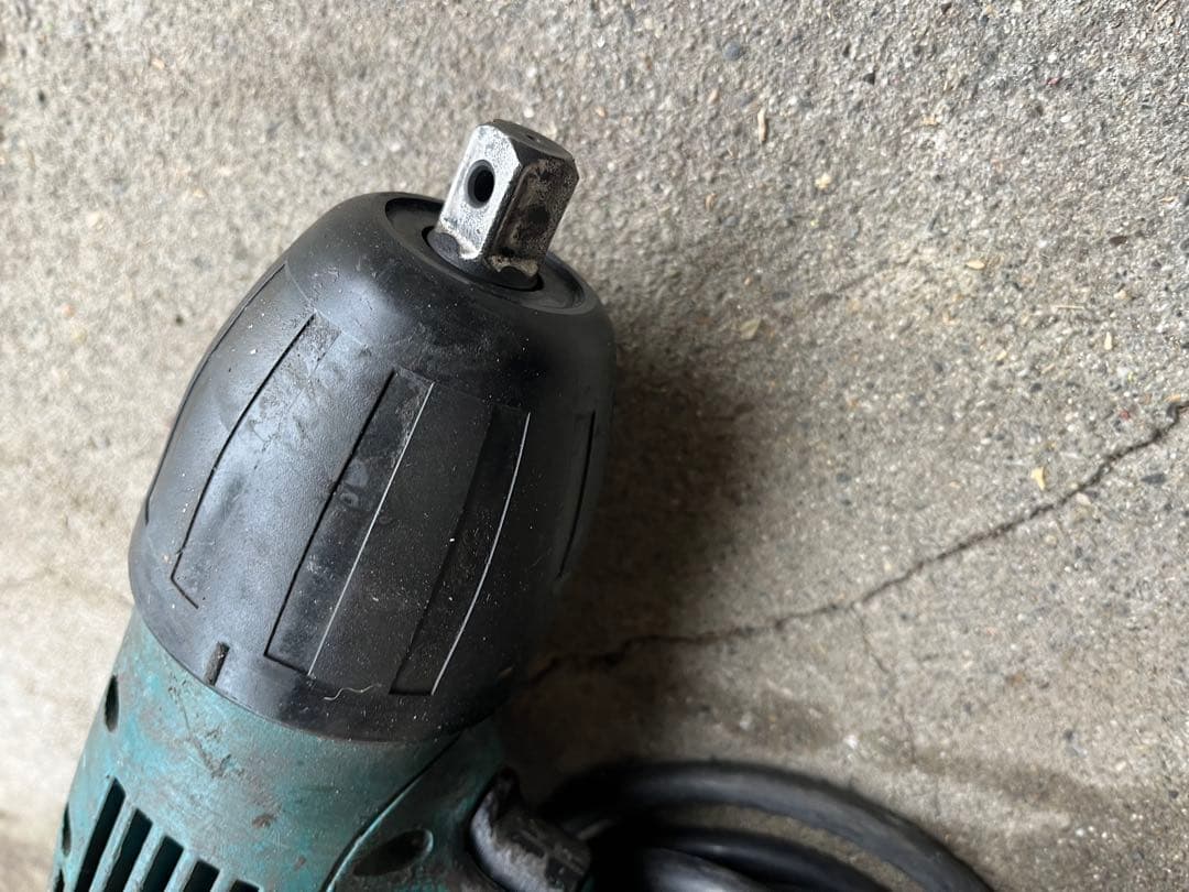 Makita Electric Impact Wrench with Case