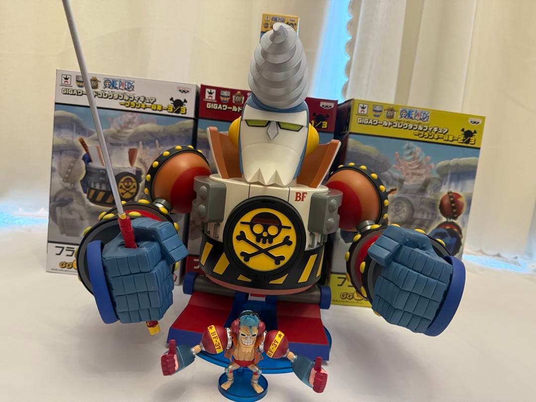 Frankie Swan Figure Set
