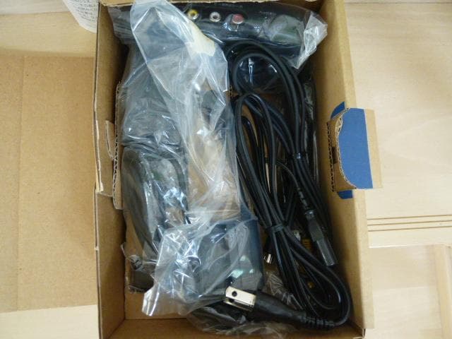 New, unused Panasonic Camcorder Accessory Kit VW-PDS5