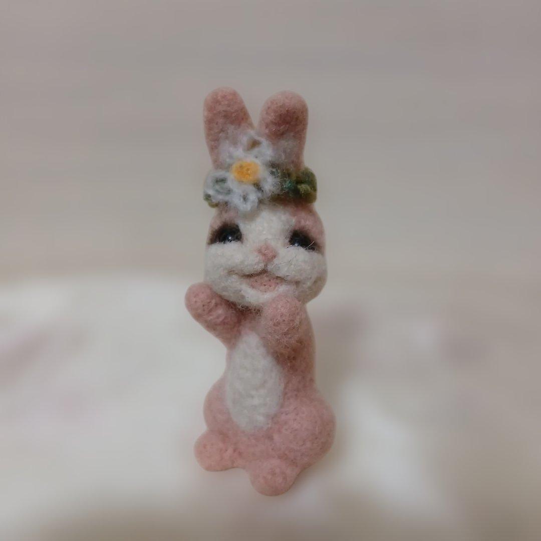 Wool felt rabbit plush toy, set of 2