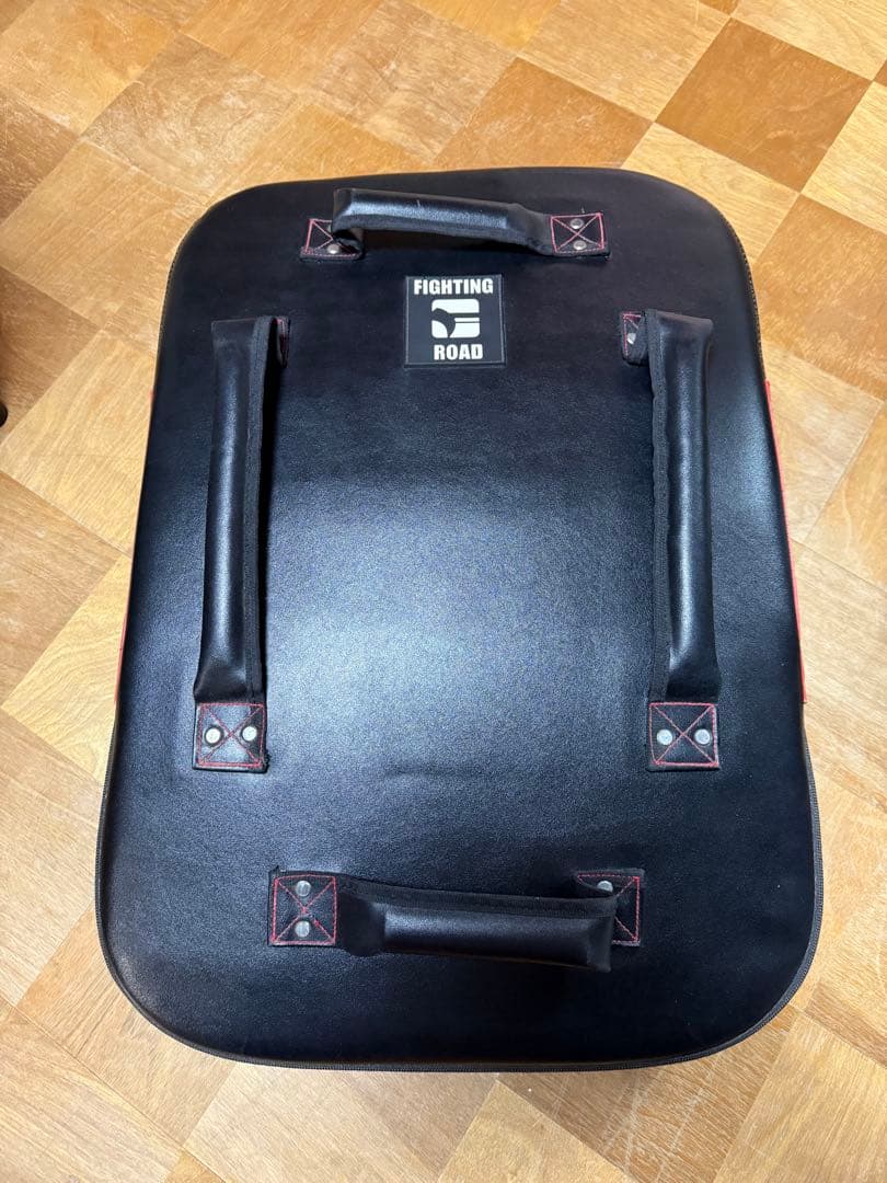 Fighting Road Professional Big Mitt