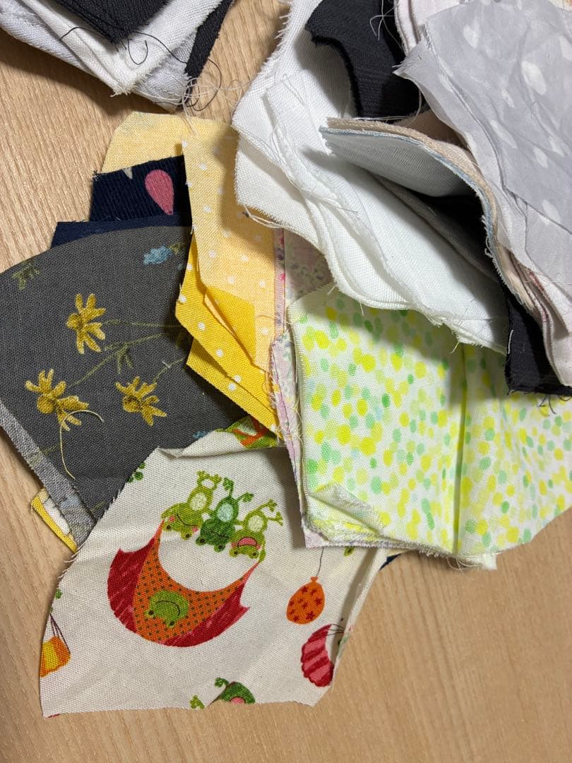 Unfinished cloth masks, large quantity, sold as a lot