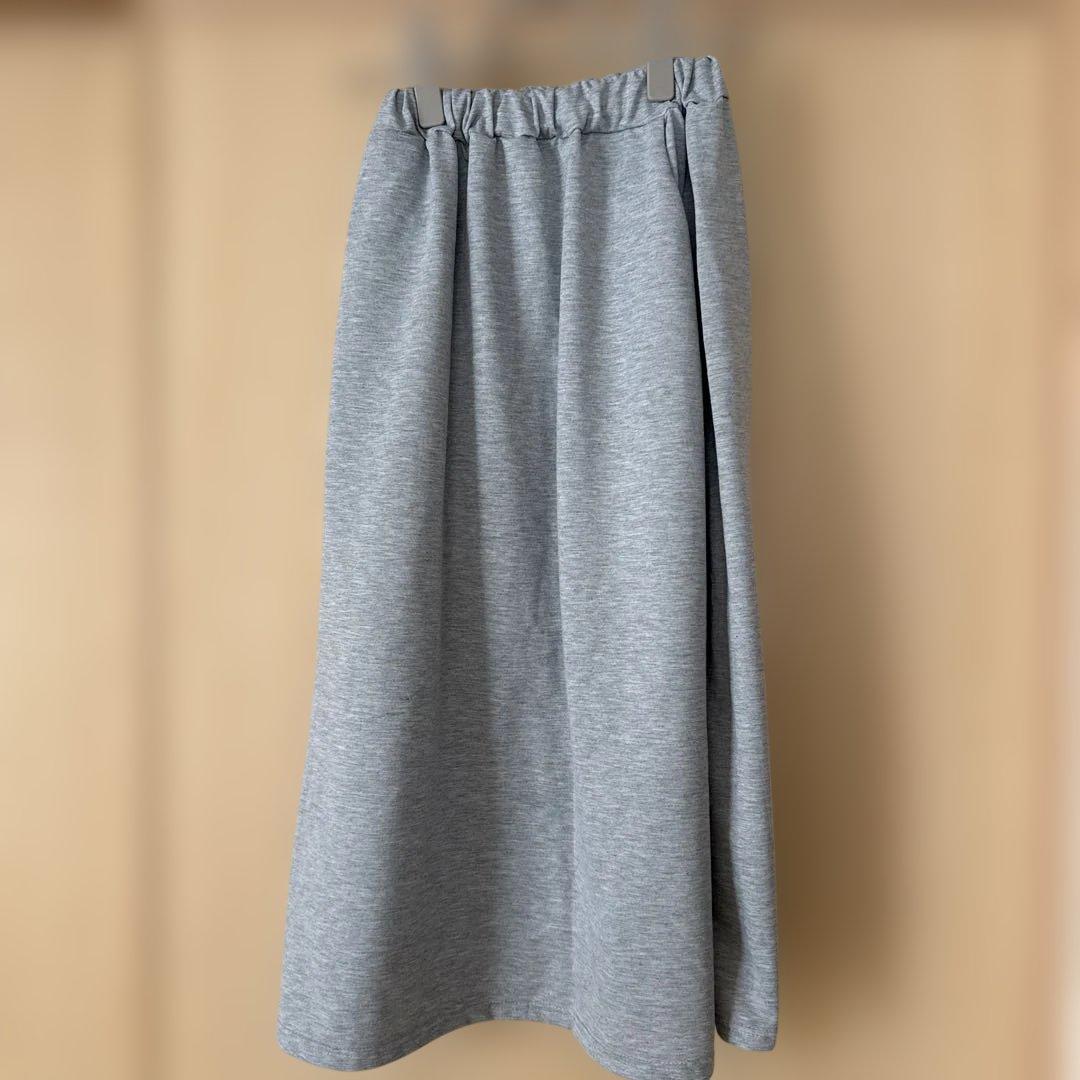 Gray skirt