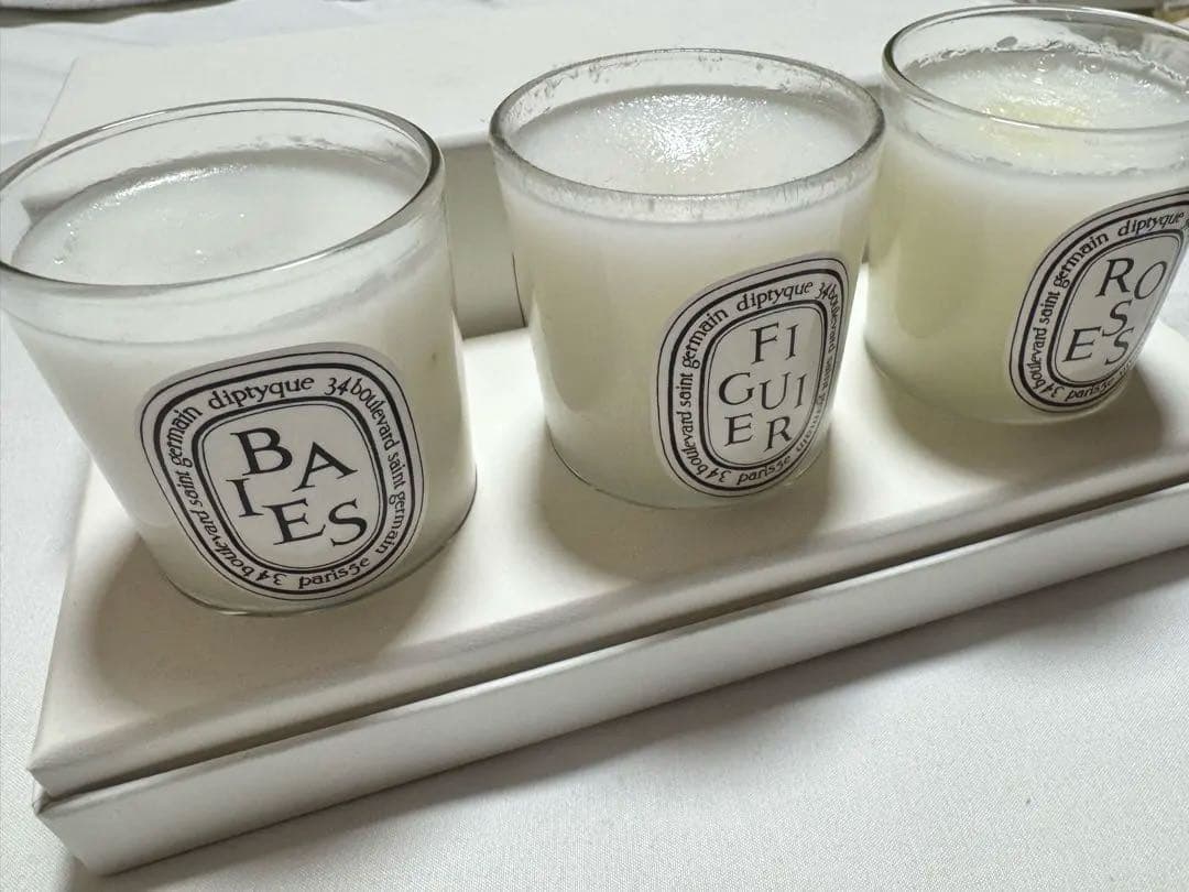 Price negotiable. Diptyque and other aroma candles + candle warmer set