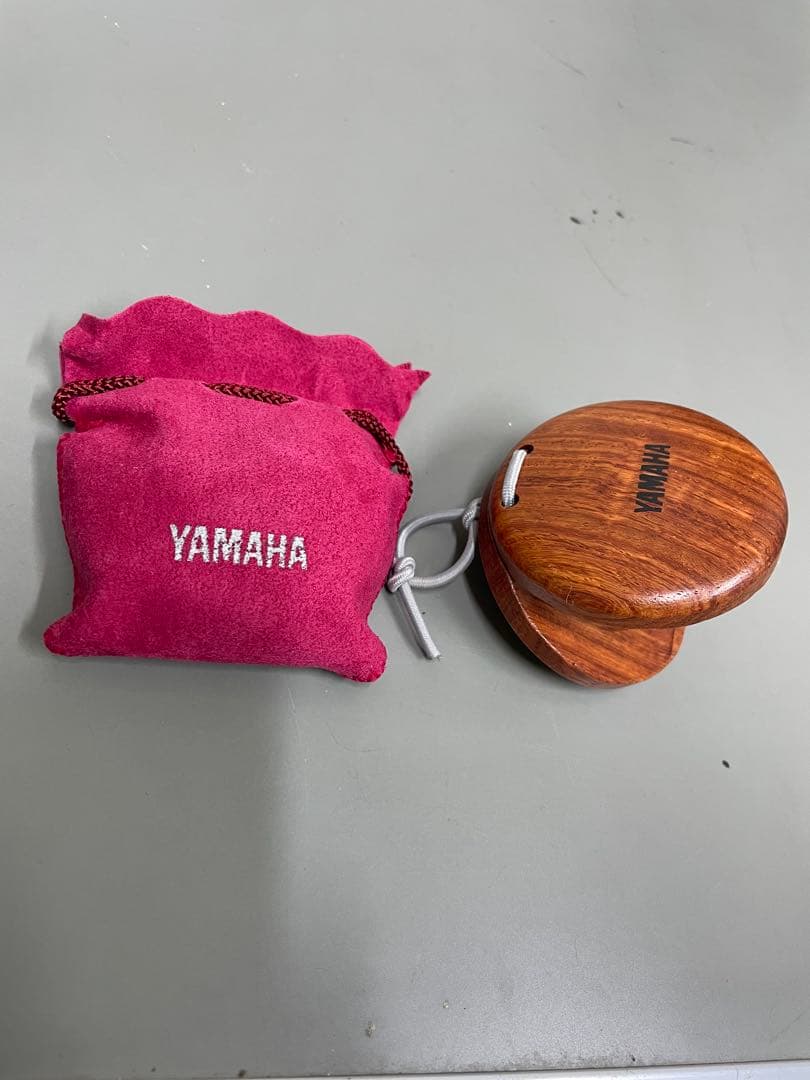 YAMAHA Wooden Castanets with Dedicated Pouch
