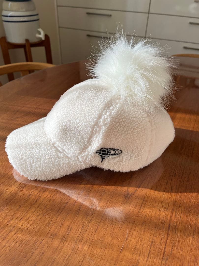 fleece white