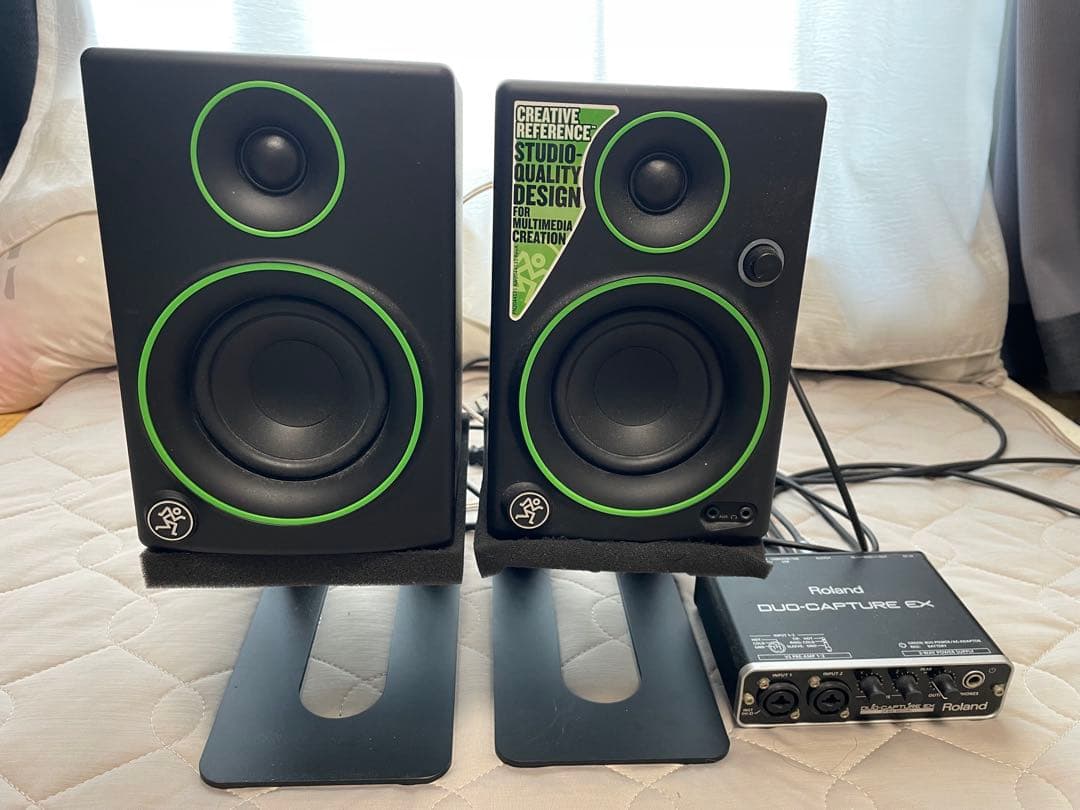 MACKIE CR3 Monitor Speakers and DUO-CAPTURE EX