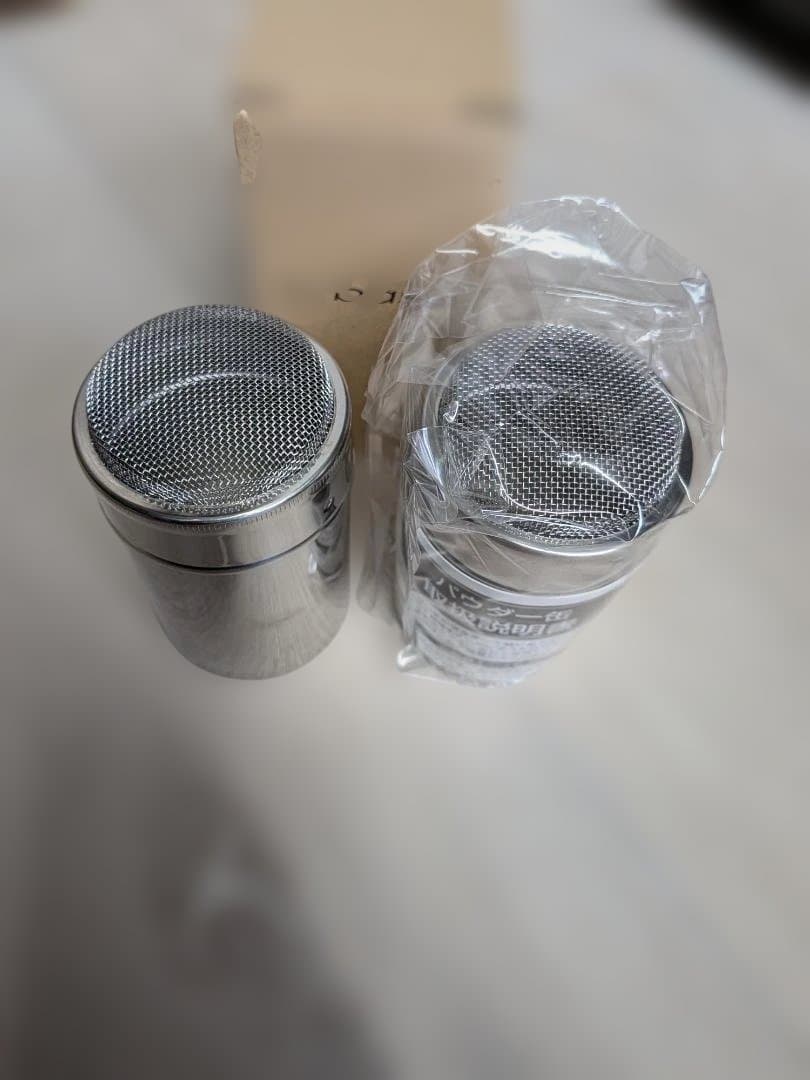 Yoko Arimoto La Base Powder Can Set of 2