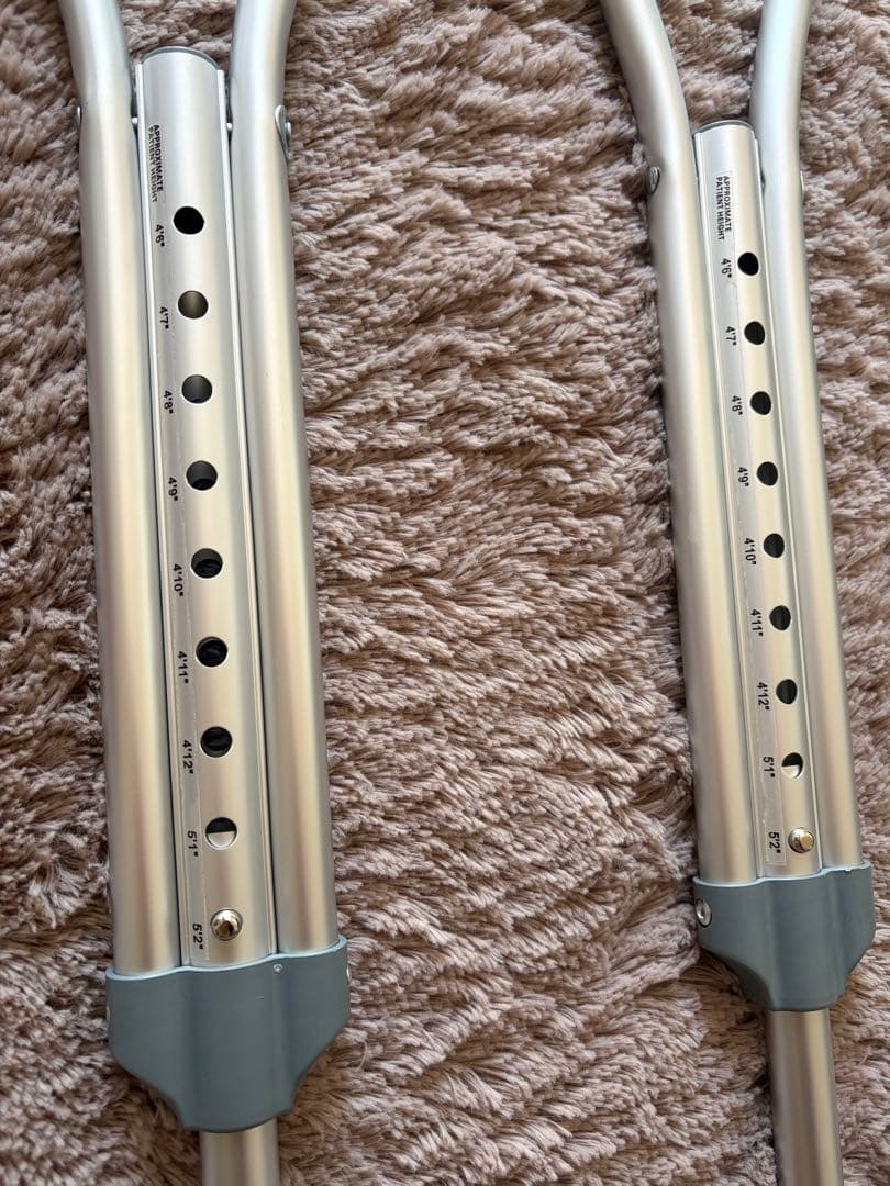 Nabis Aluminum Crutches