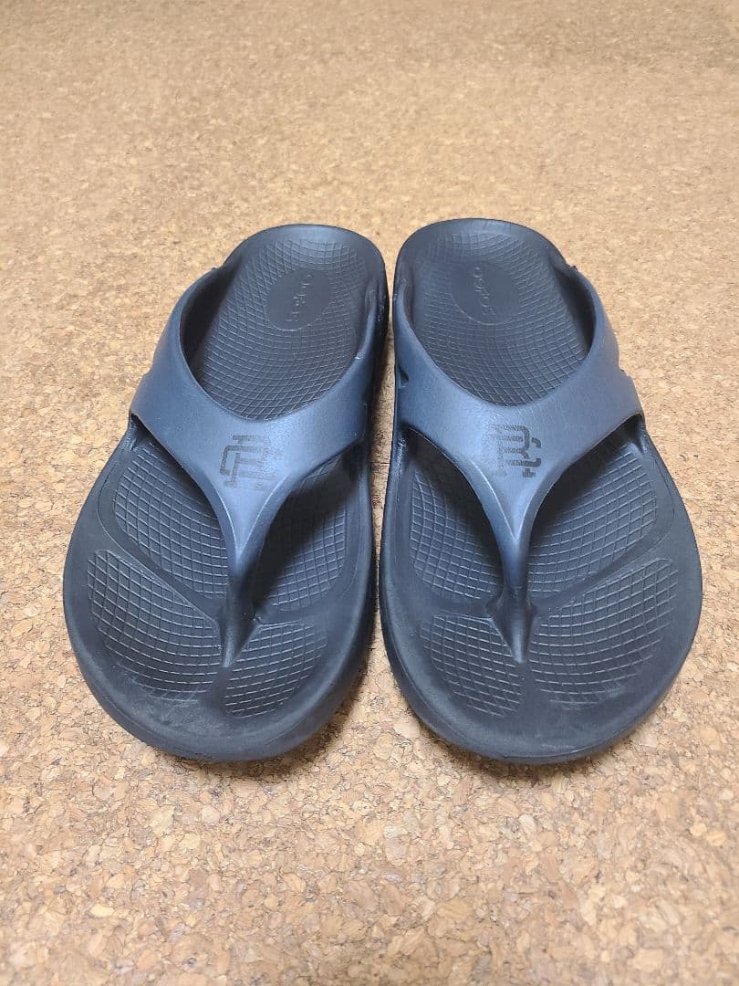 OOFOS x Reigning Champ 26cm (M7) Navy Blue