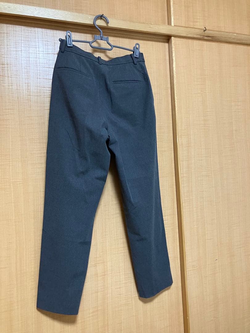 uniqlo gray