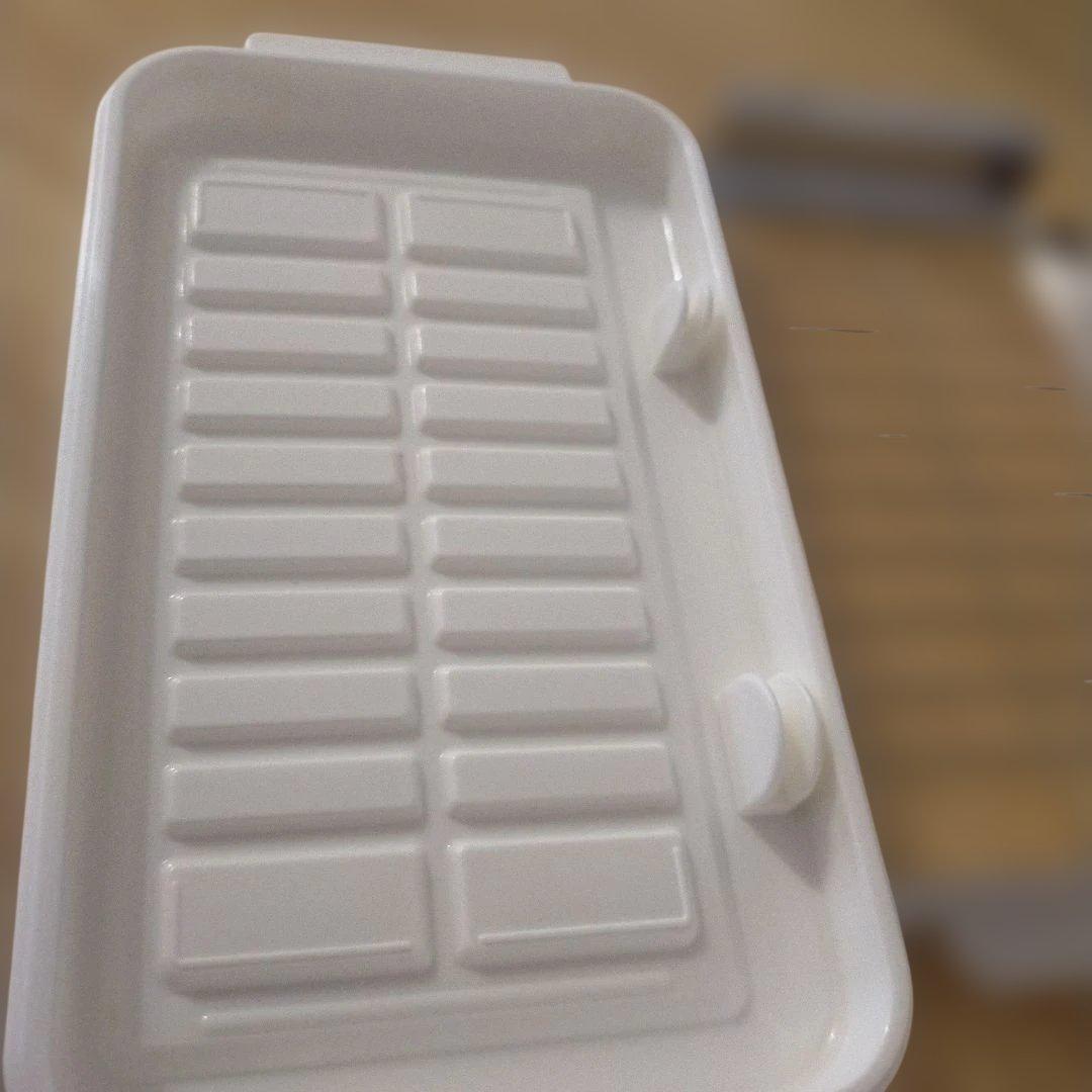 skater<br><br>btg2dxn<br><br>butter case<br>cutter<br><br>*butter