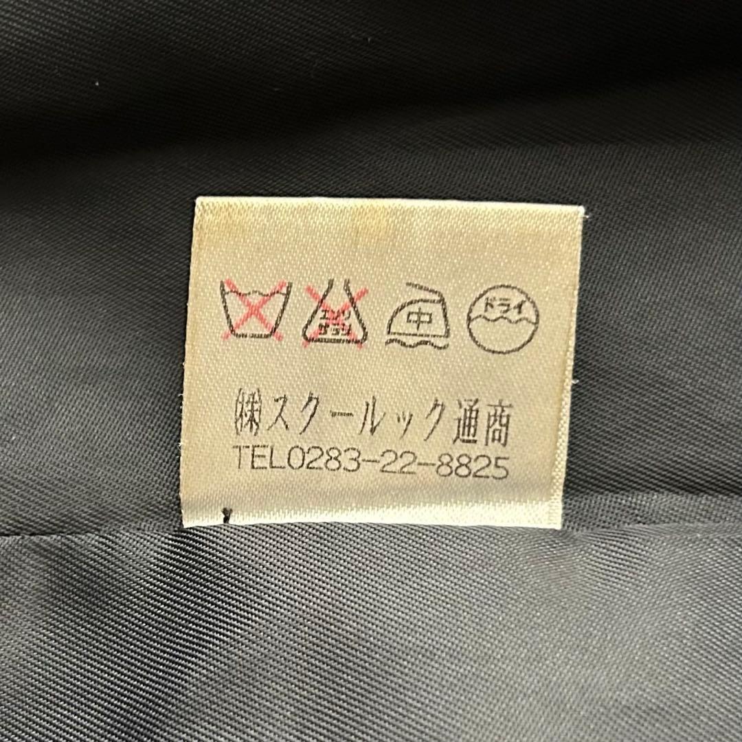 creases between packaging