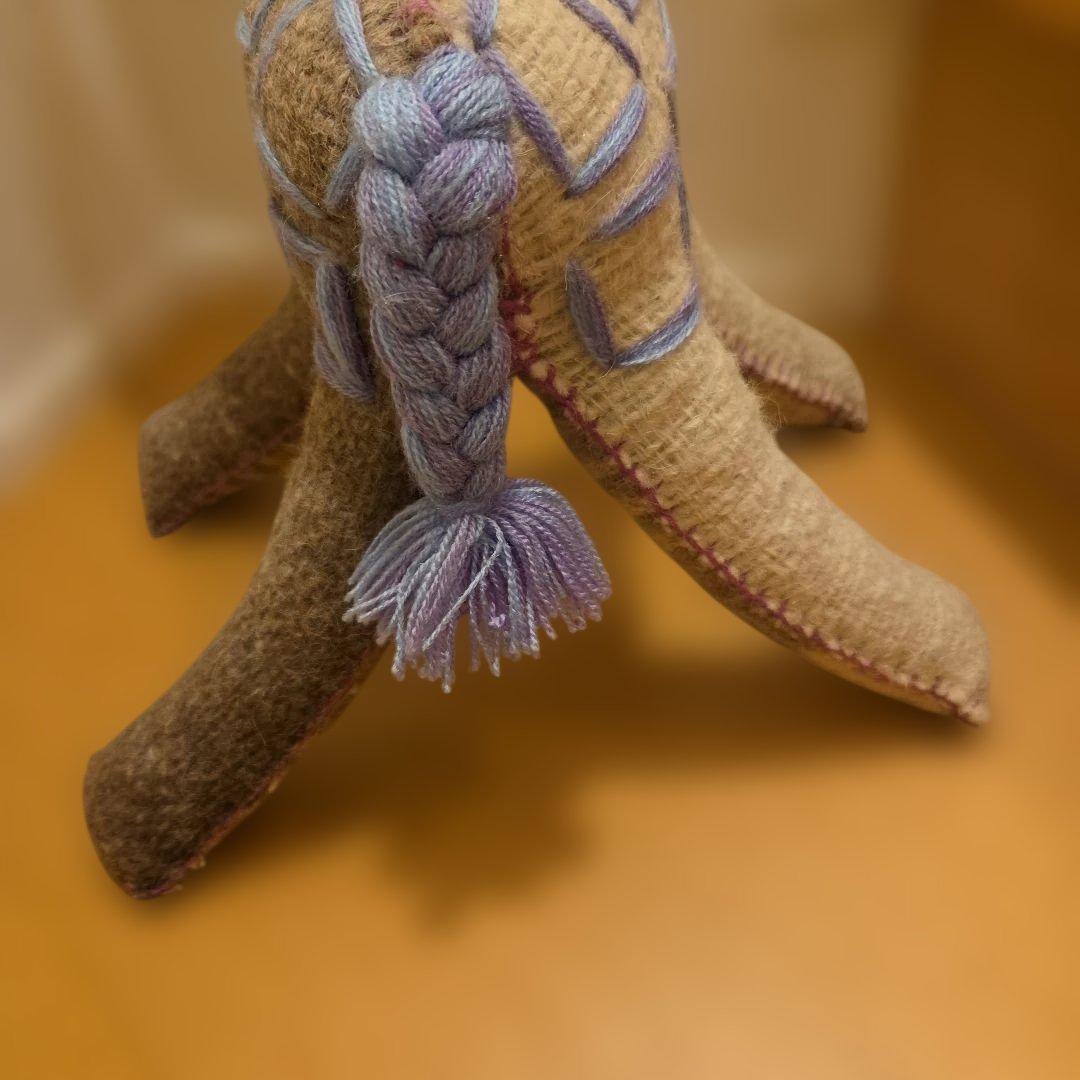 this giraffe