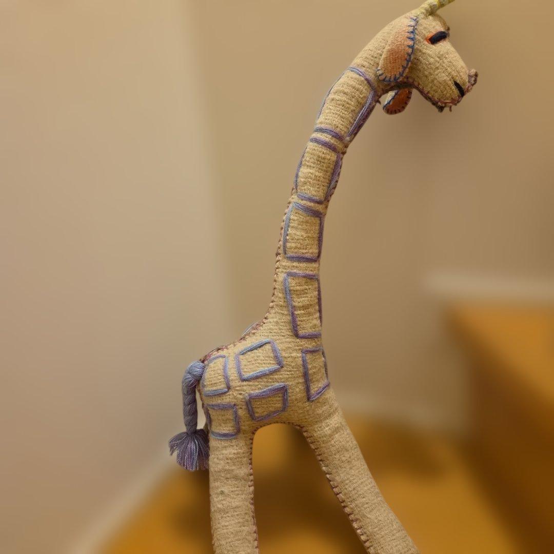 this giraffe