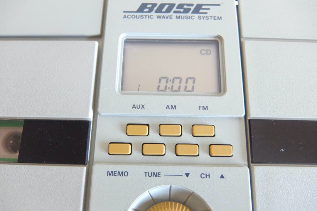 Junk item/Reason for discount: BOSE CD Radio Cassette Recorder AW-1D