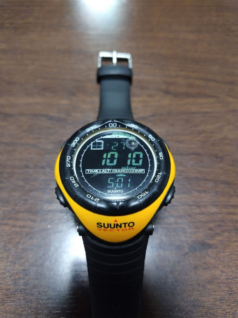 SUUNTO VECTOR Digital Watch Yellow/Black