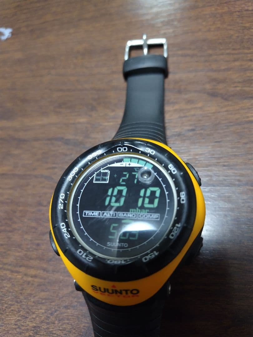 SUUNTO VECTOR Digital Watch Yellow/Black
