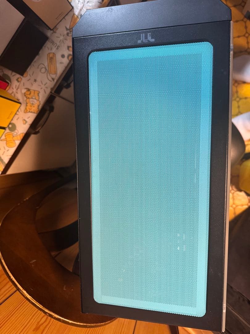 Versa H26 Hatsune Miku Edition - **Note: This item has a defect.**