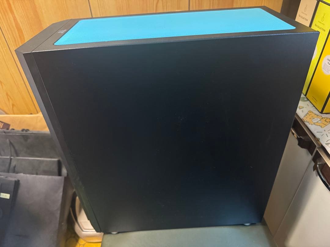 Versa H26 Hatsune Miku Edition - **Note: This item has a defect.**