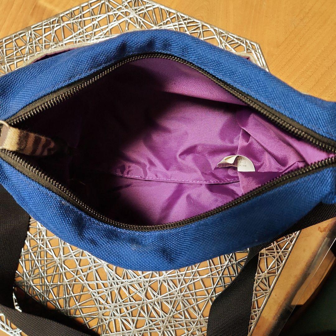 pockets 420px crossbody