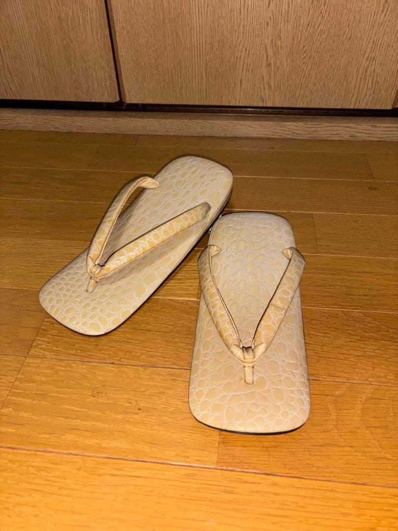 Asakusa Kimono Market Crocodile Pattern Enamel Setta (with box)