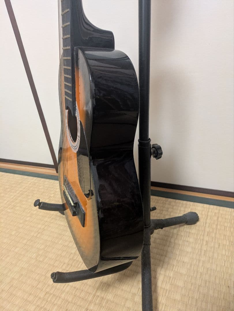 【Sepia Crue】SepiaCrue Guitalele with Case ✨ Beautiful Condition / Like New ✨