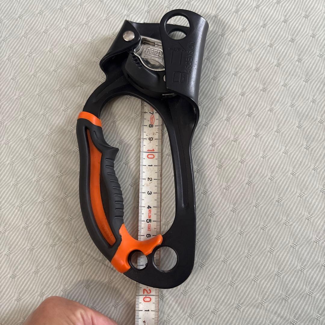 Ascender Carabiner