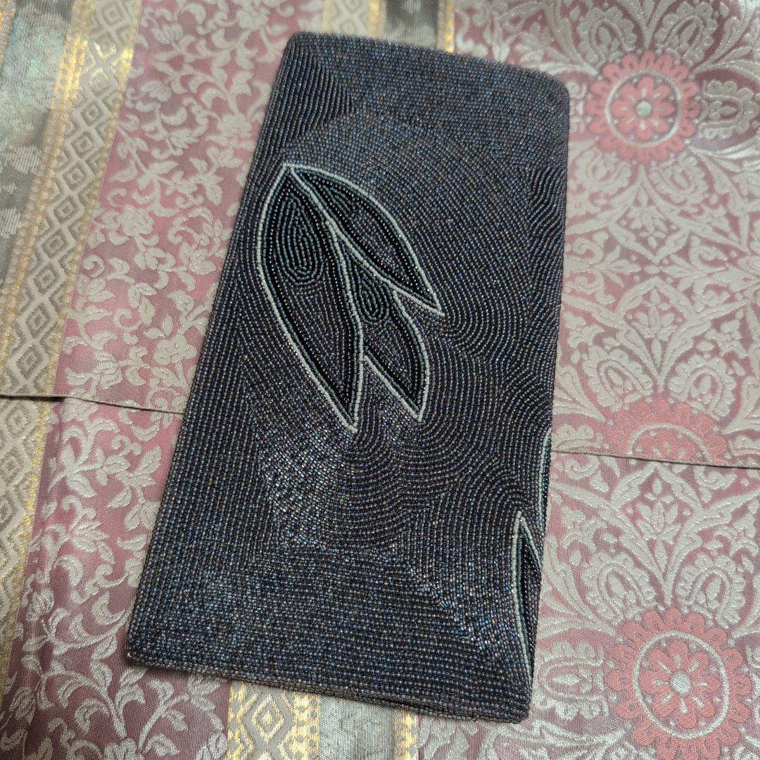 style shines 

clutch