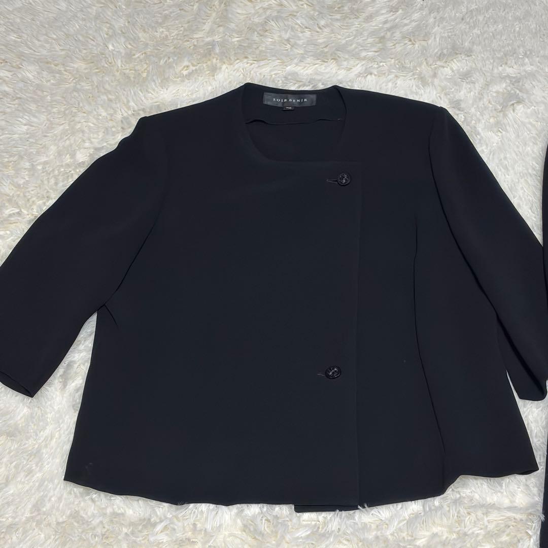 jacket shoulder