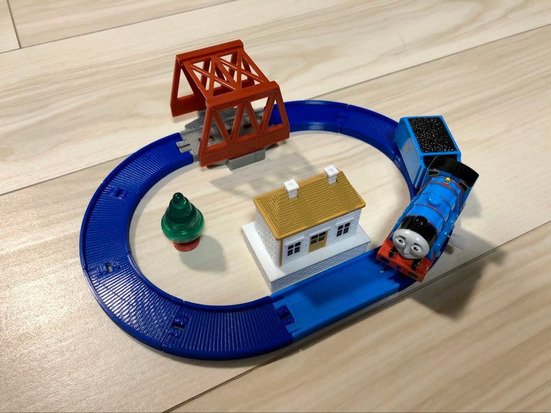 Engine Shed Rails (DIY) Compatible with Capsule Plarail