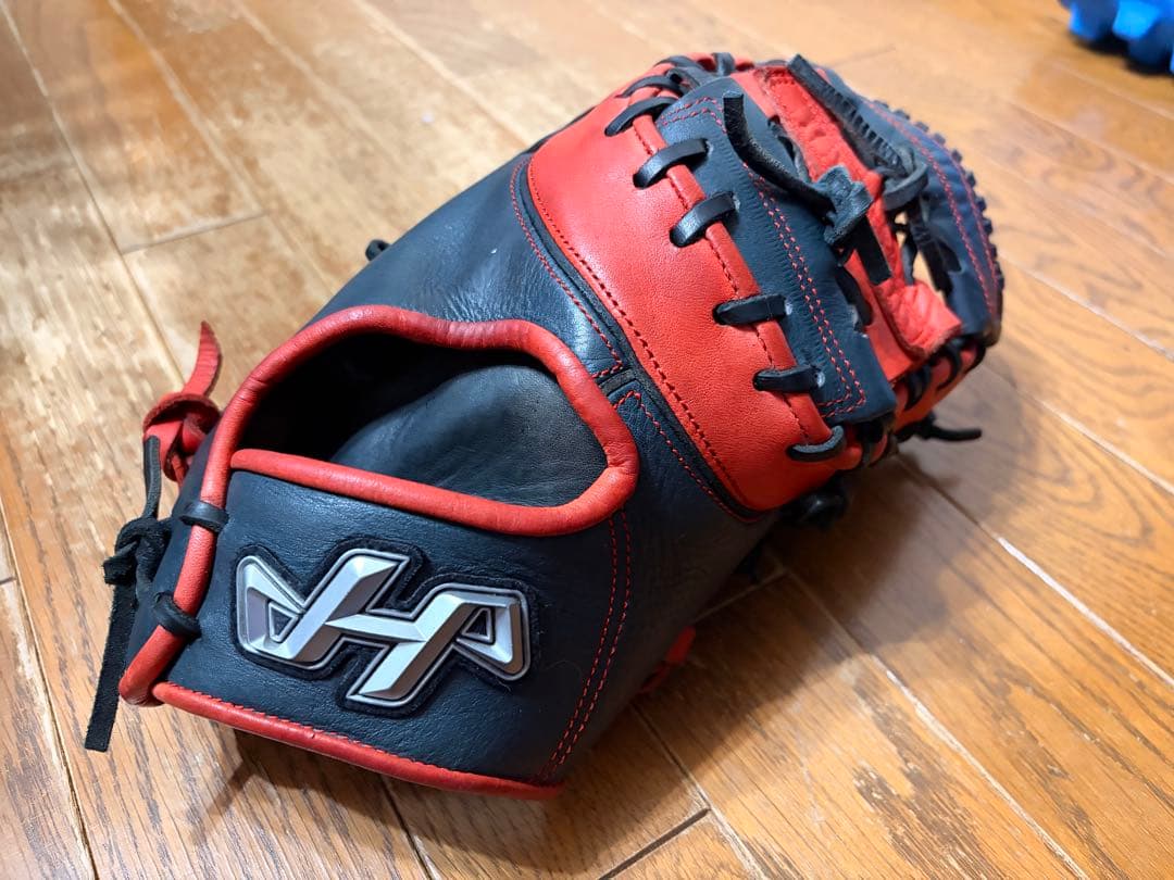 Hatakeyama Soft Baseball Glove Black/Red