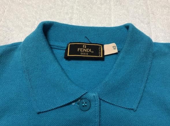 Fendi

 / 

Size : L but will size
